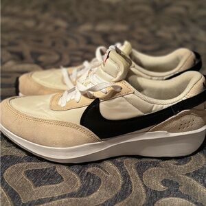 Women’s Nike Sneakers